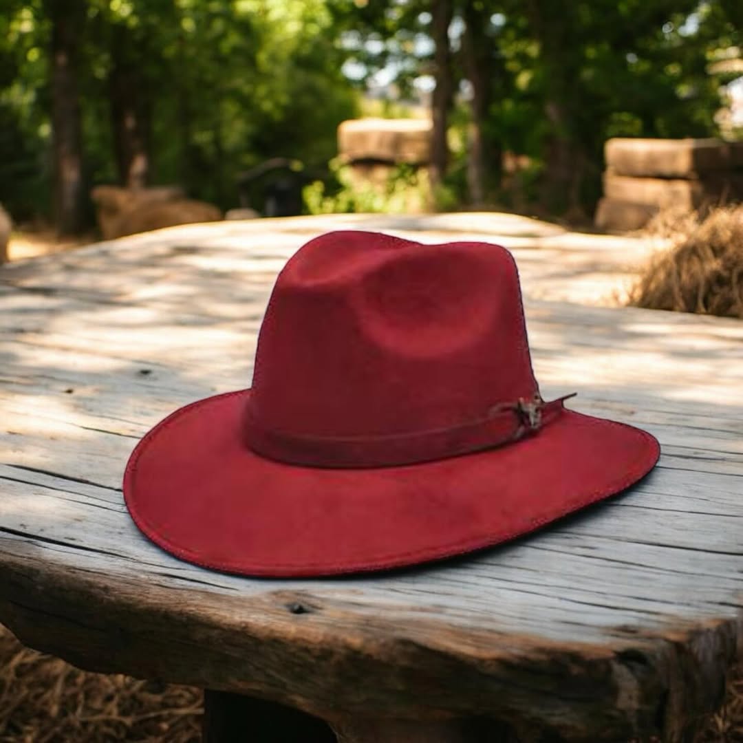 Fedora INDIANA (RED)